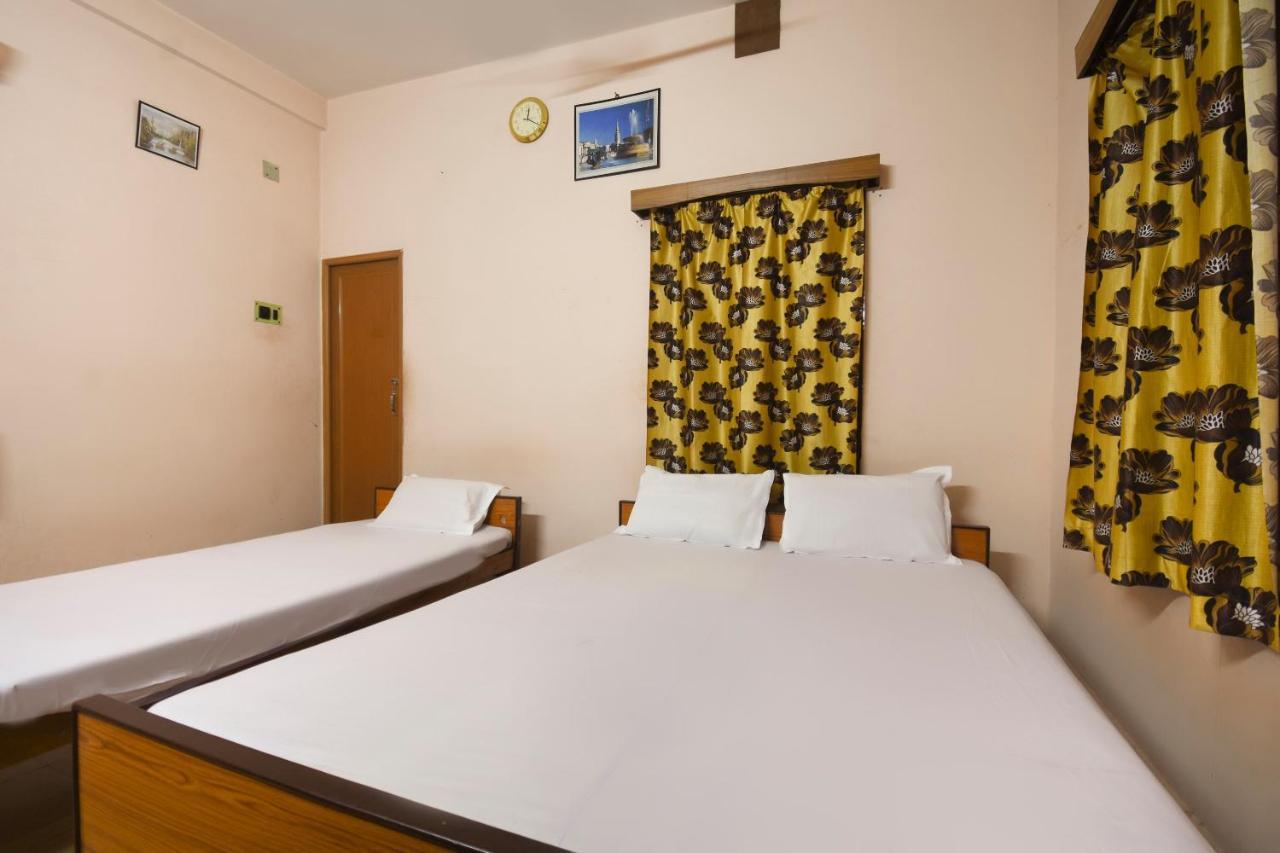 Spot On 48582 Monalisa Lodge Bānkura Dış mekan fotoğraf